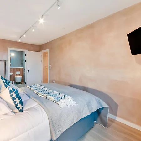 Beautiful Flat In Hipster Hackney Very Spacious! Londen Buitenkant foto